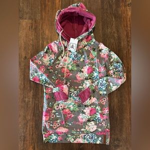 Women’s NWT Ampersand Ave. double hood sweatshirt